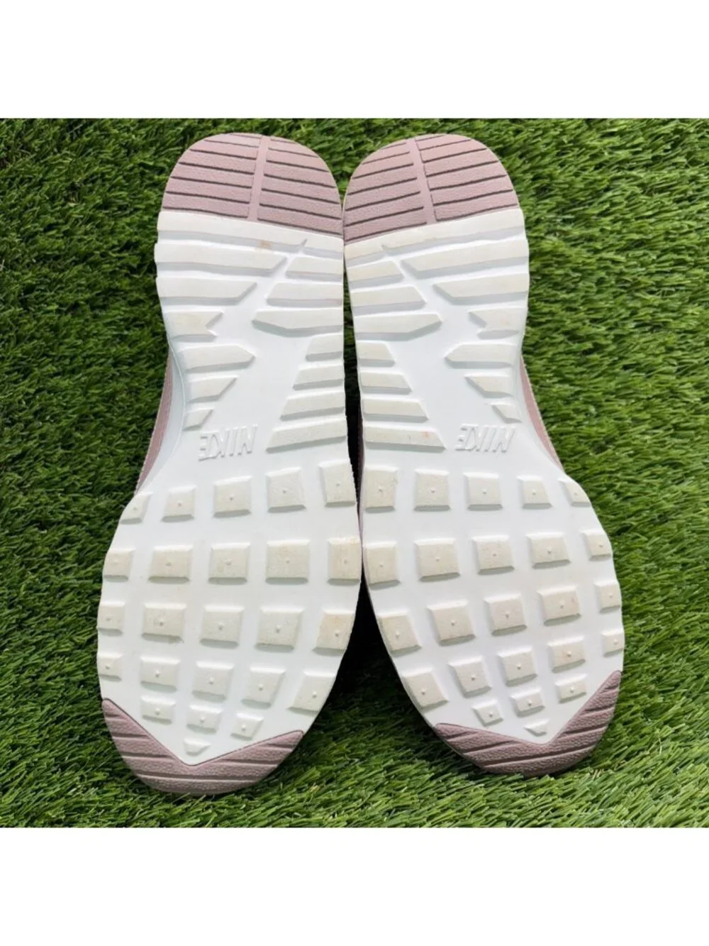 Nike please review